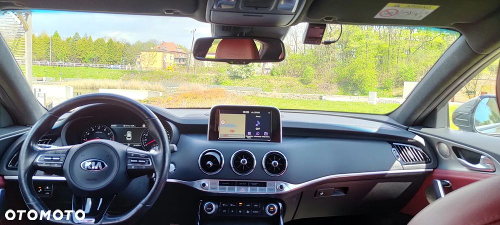 Kia Stinger 2.0 T-GDI GT Line - 13