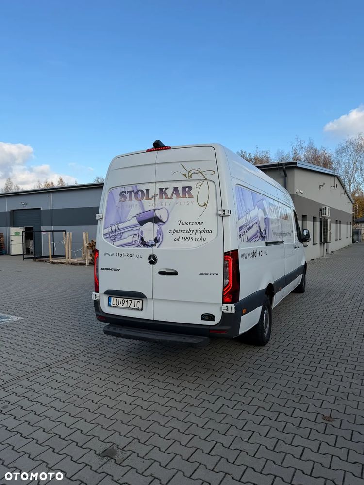 Mercedes-Benz SPRINTER 907 319 - 4