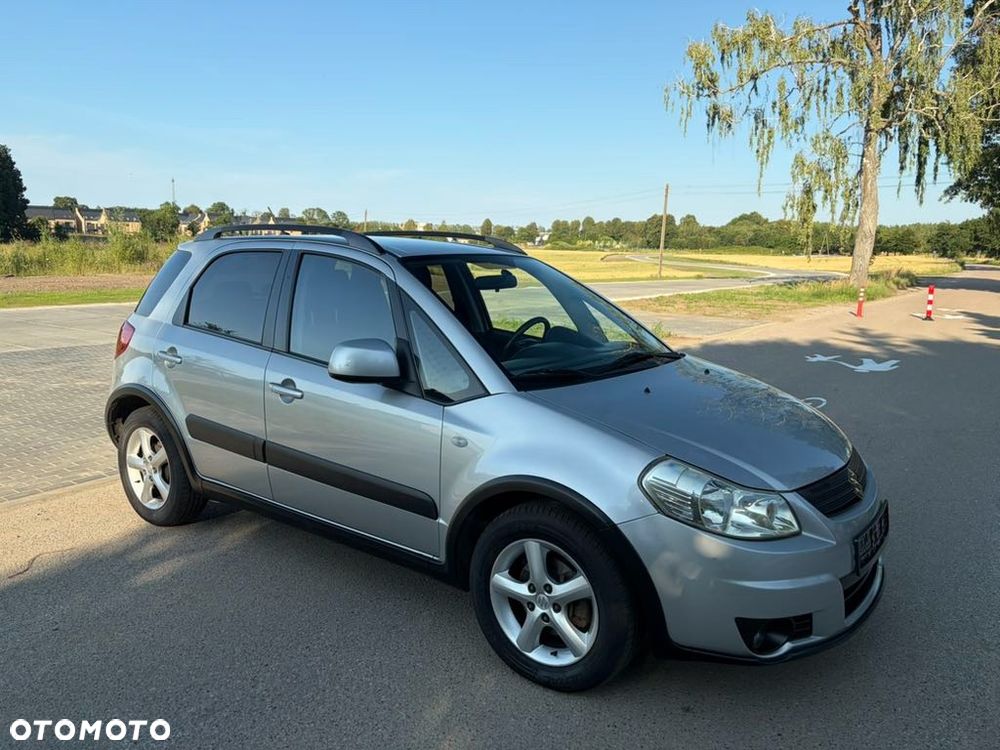 Suzuki SX4 1.6 VVT 4x2 Comfort - 2