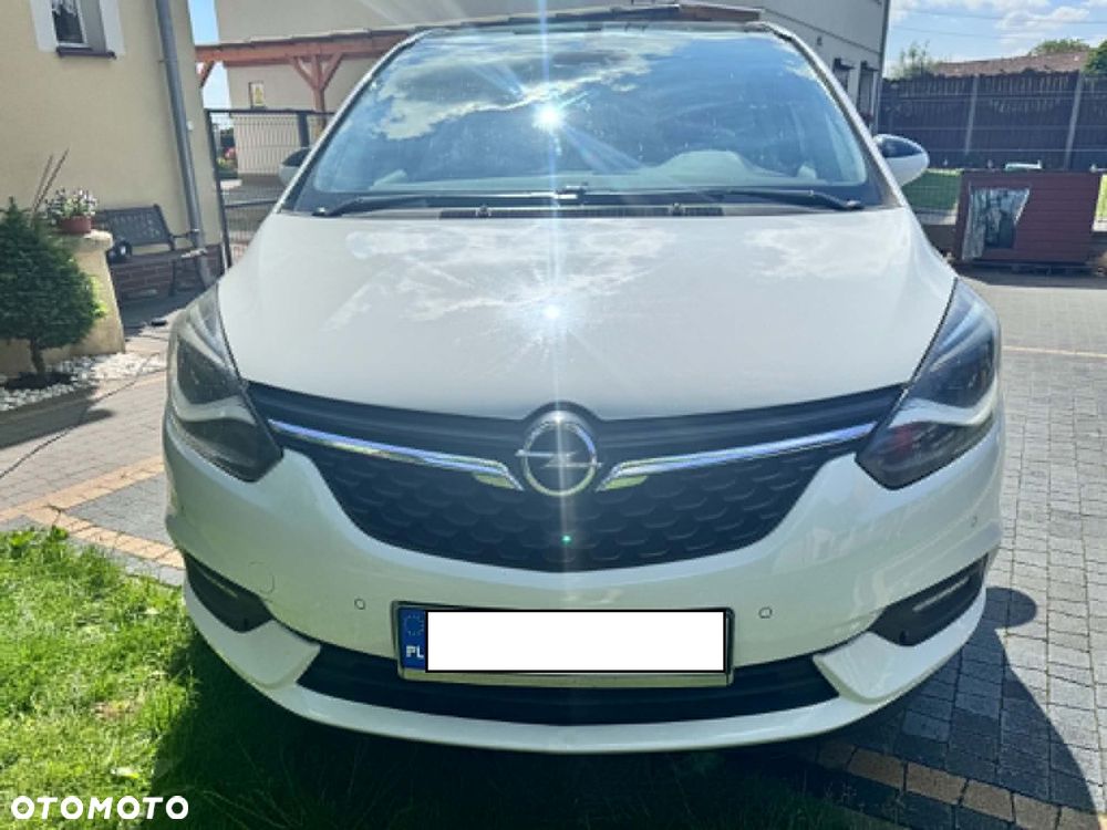 Opel Zafira - 2