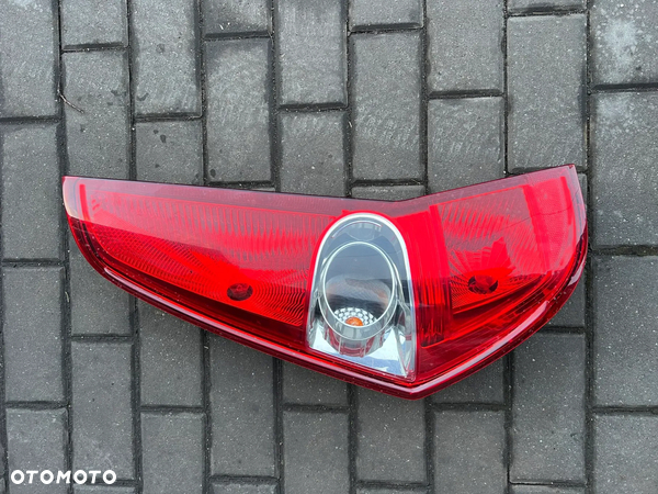 LAMPA LEWY TYŁ TYLNA SUZUKI SPLASH 08-14R