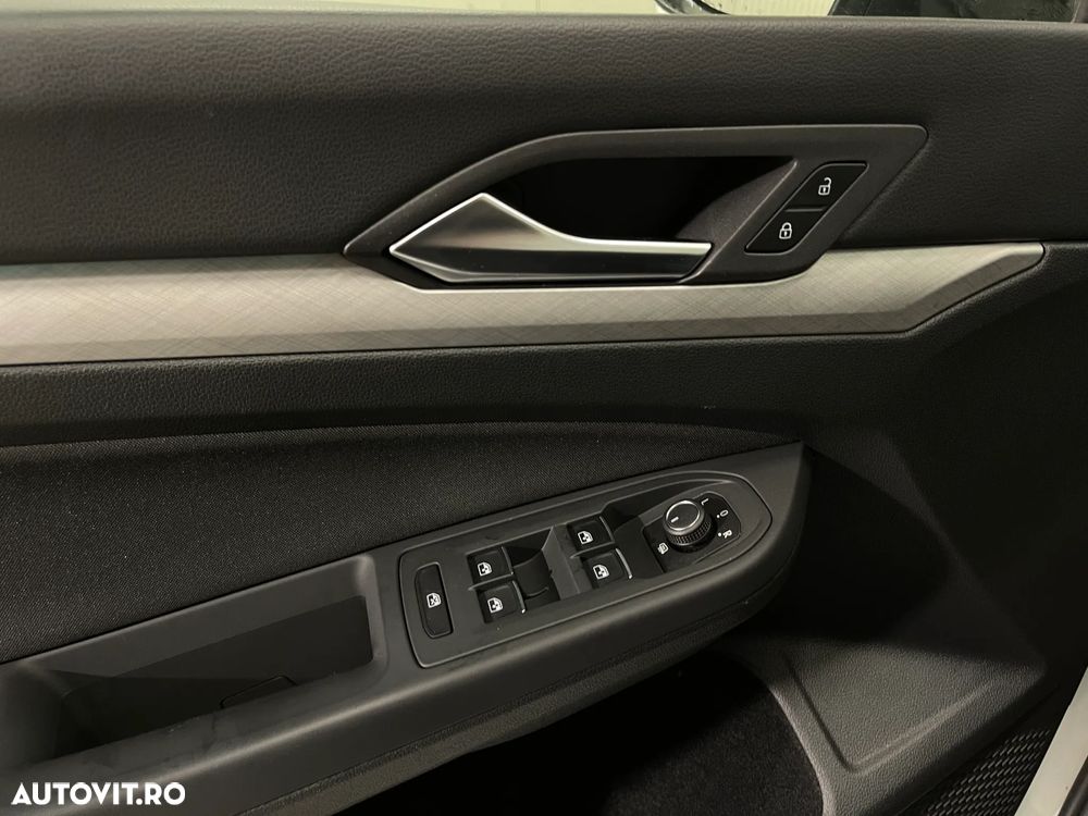 Volkswagen Golf 1.5 TSI ACT Life - 19