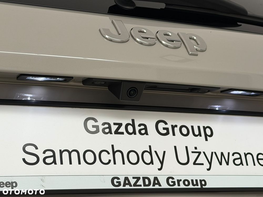 Jeep Avenger 1.2 GSE T3 Summit FWD - 11