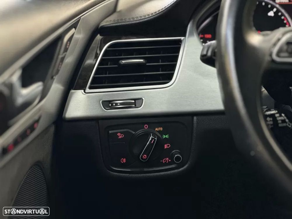 Audi A8 3.0 TDI V6 quattro Clean Exclusive - 30
