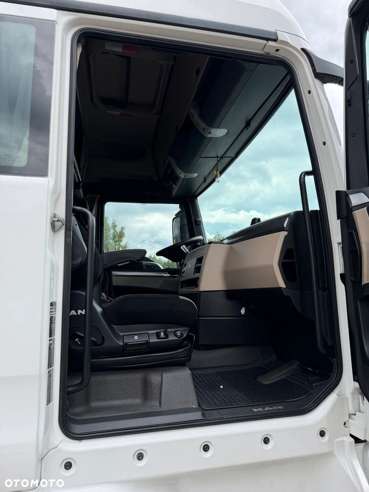 MAN TGX 18.460 MEGA / RETARDER / TYLKO 568 149 KM PRZEBIEGU / BARDZO ŁADNE OPONY / LOW DECK / CAŁY NA PODUSZCE / 2018 ROK !! - 20