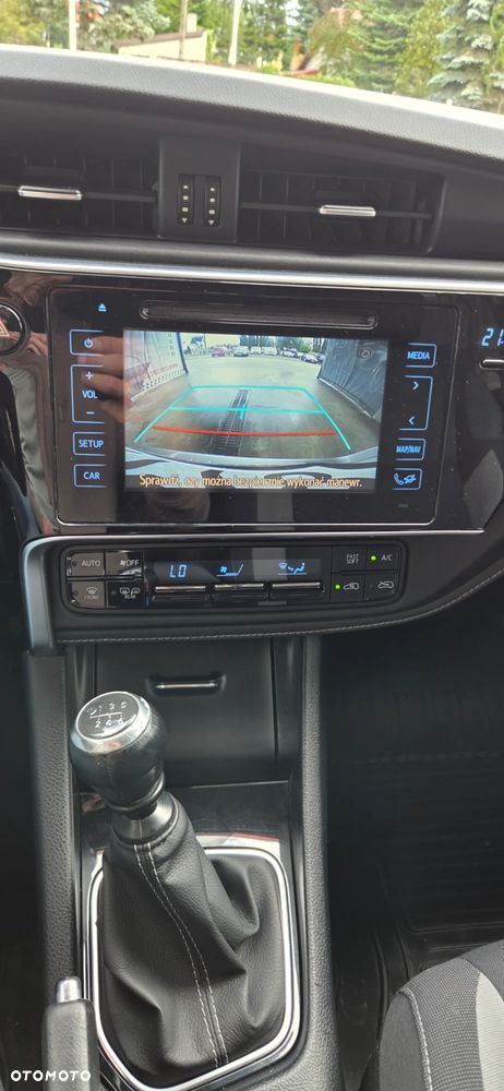 Toyota Auris 1.6 D-4D Design Edition - 30
