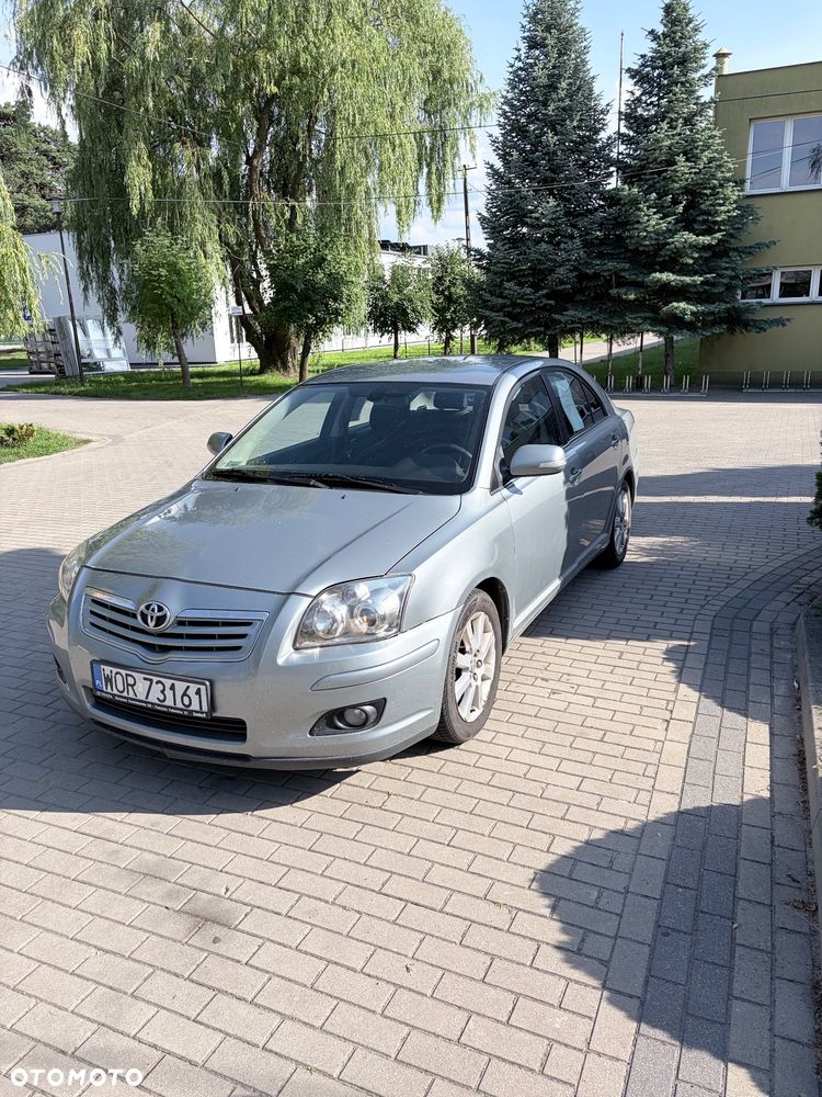 Toyota Avensis 2.0 D-4D Platinium - 1