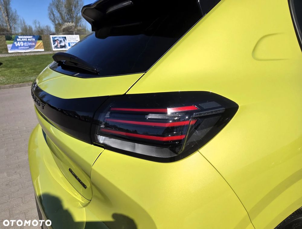 Peugeot 208 1.2 mHEV Allure - 15