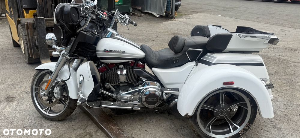 Harley-Davidson Street Glide Trike - 1