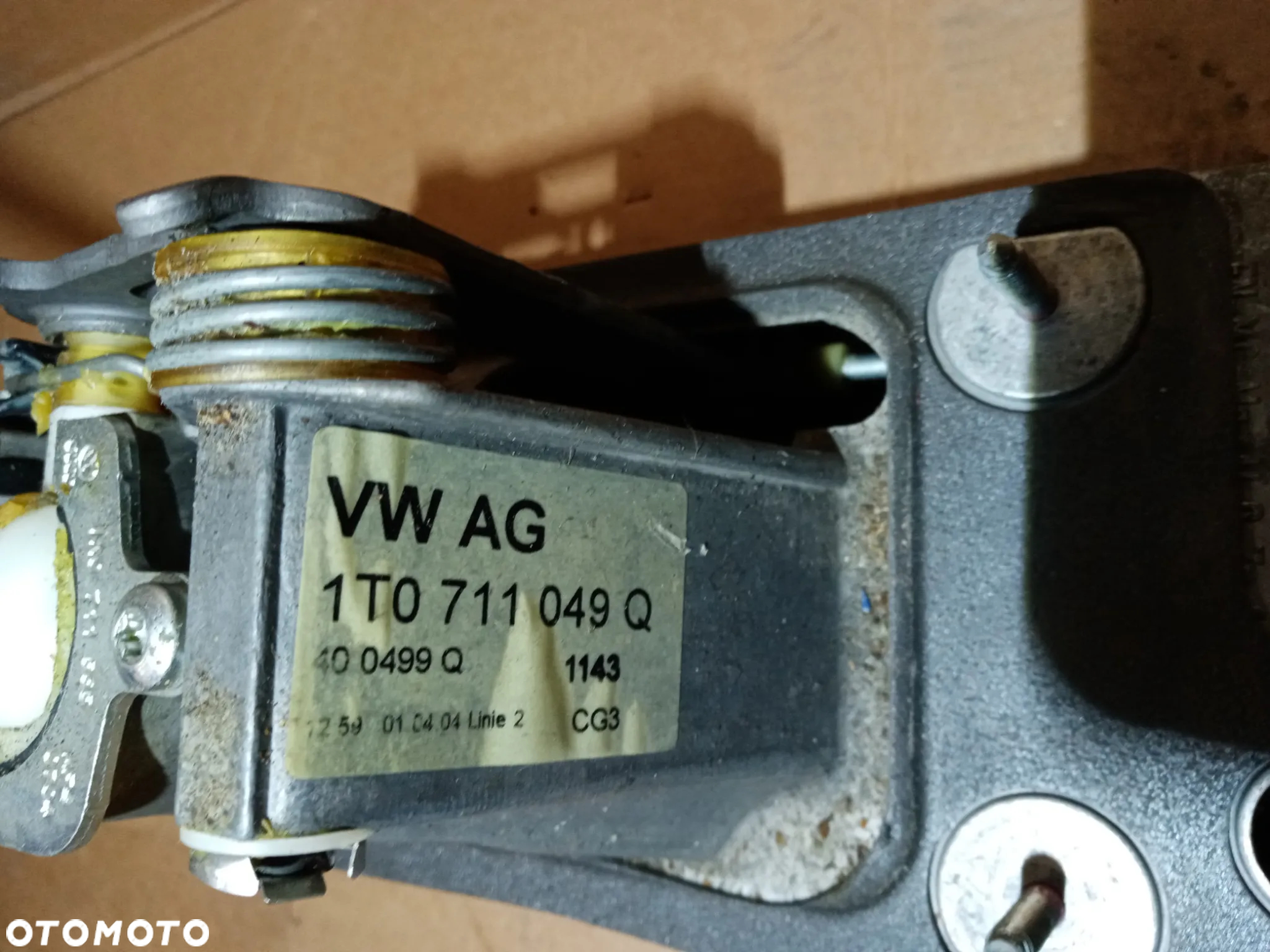 Wybierak lewarek biegów linki VW Caddy III 1T0711049Q - 7