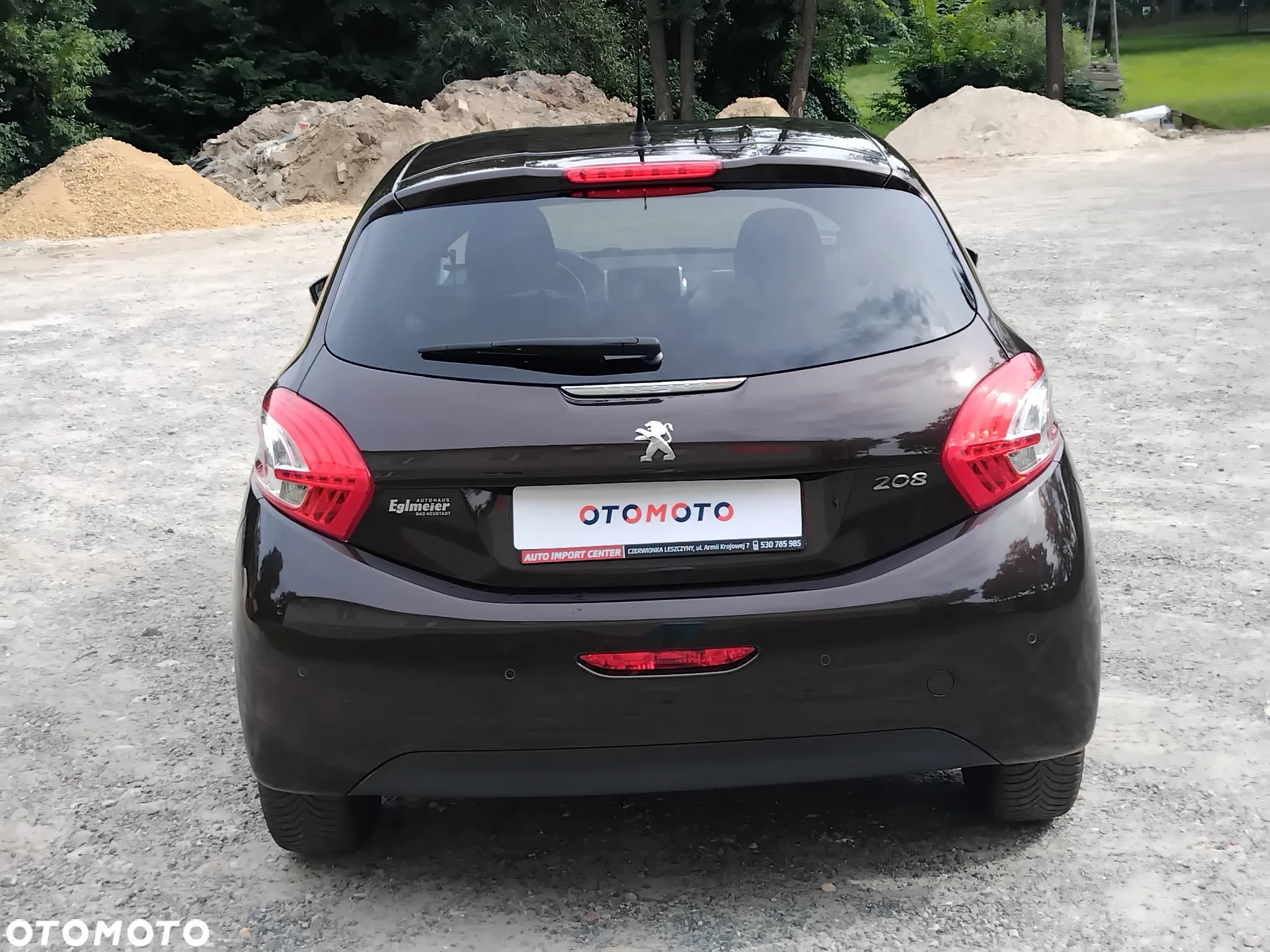 Peugeot 208 - 18