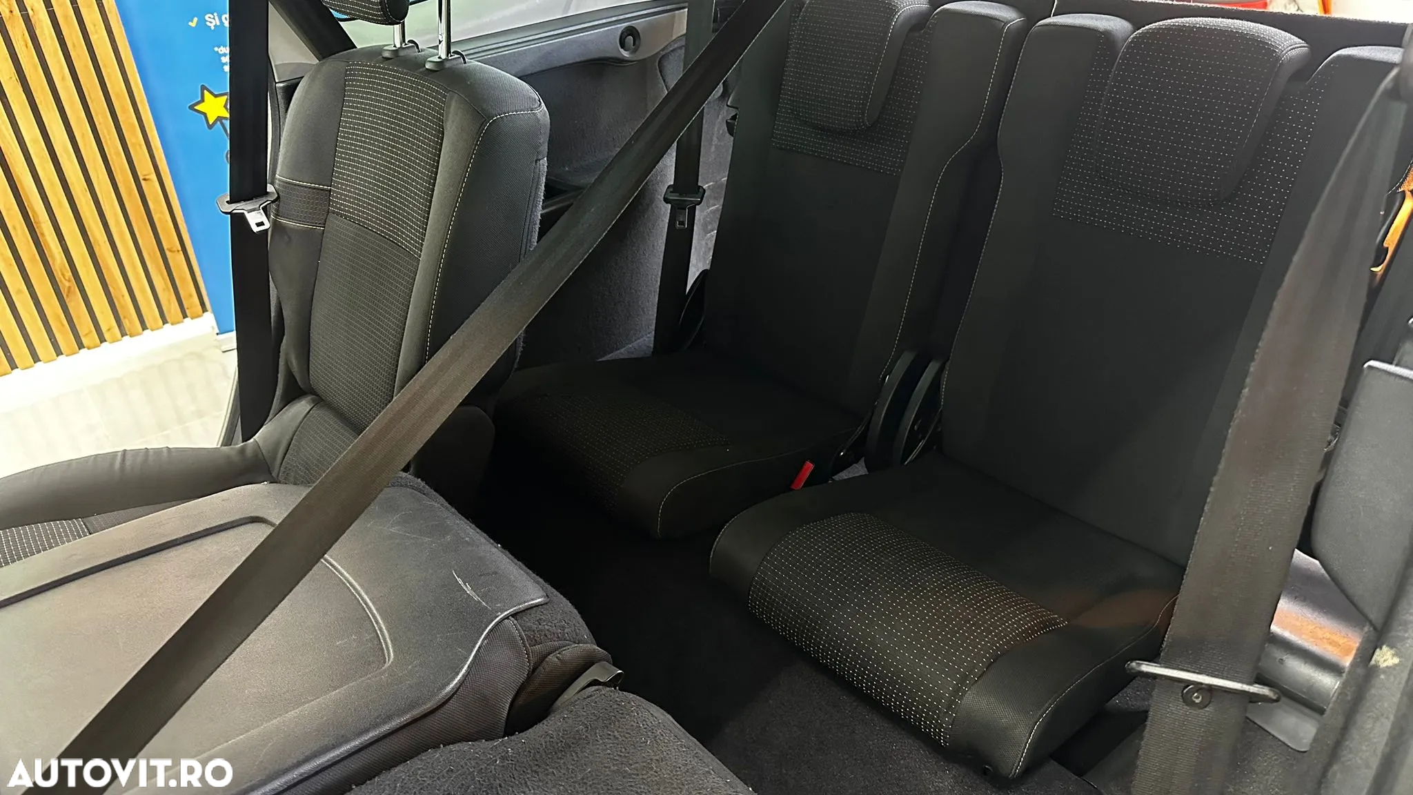 Renault Grand Scenic - 21