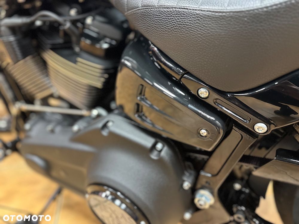 Harley-Davidson Softail Street Bob - 5