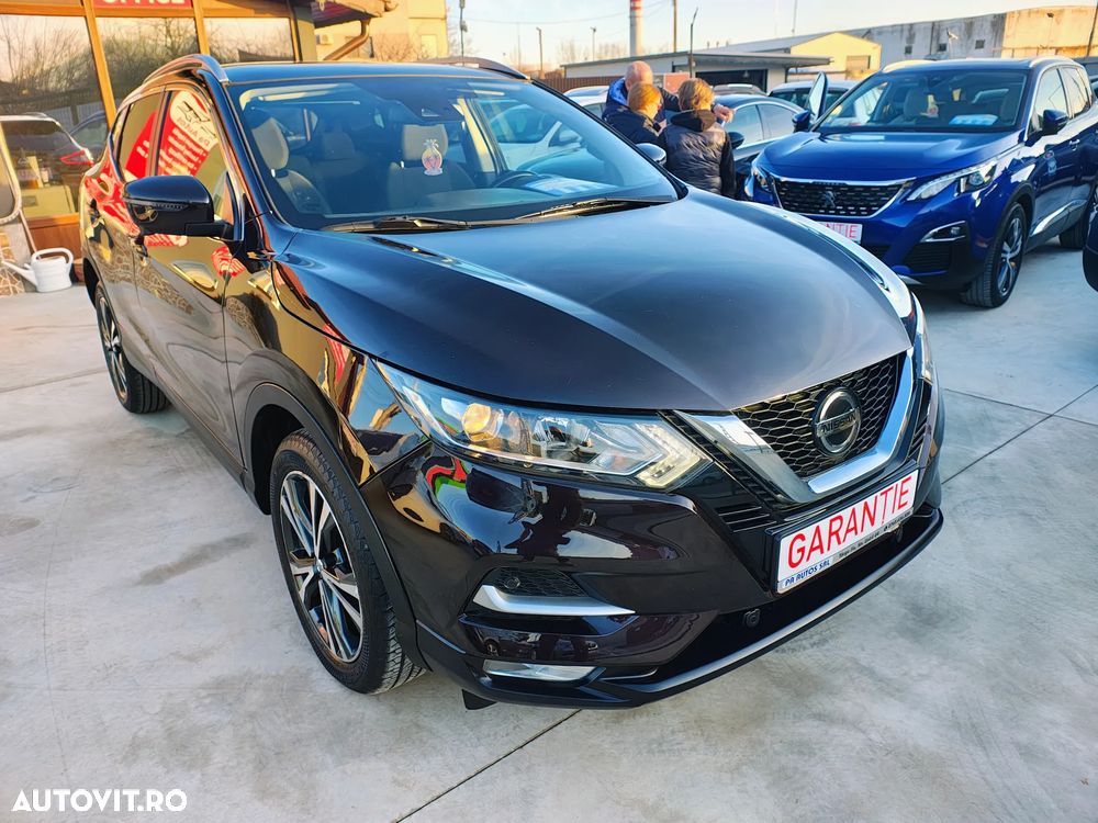 Nissan Qashqai 1.3 DIG-T N-CONNECTA - 24