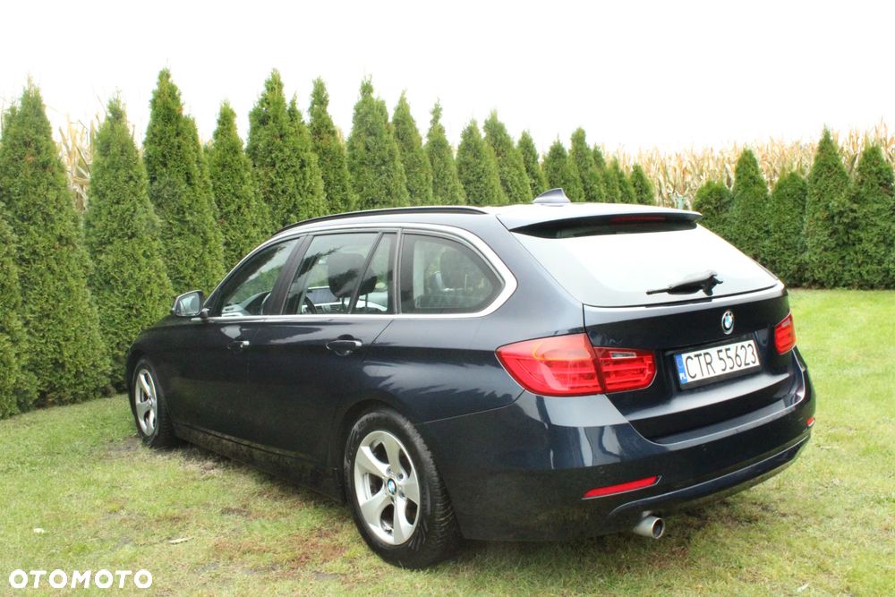 BMW Seria 3 320d DPF Touring Efficient Dynamics Edition - 3