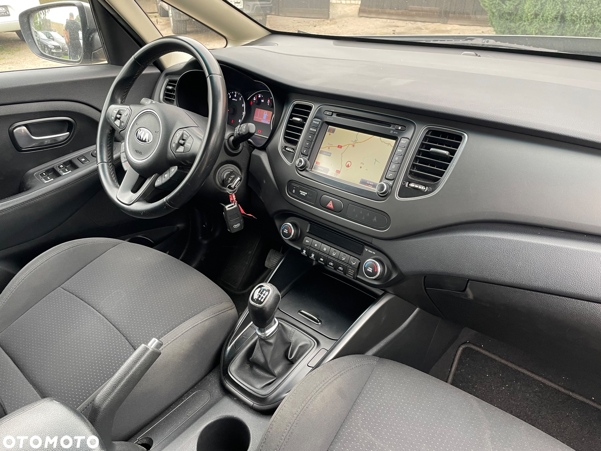 Kia Carens 1.6 GDI Business Line 7os EU6 - 10