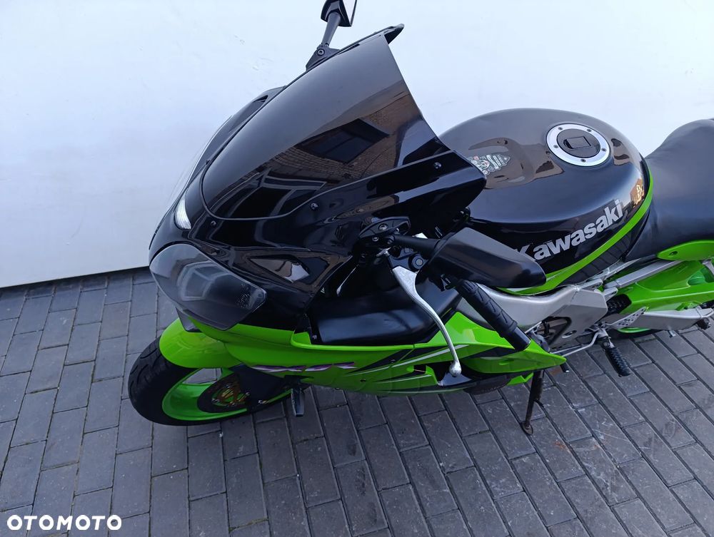 Kawasaki ZXR - 10