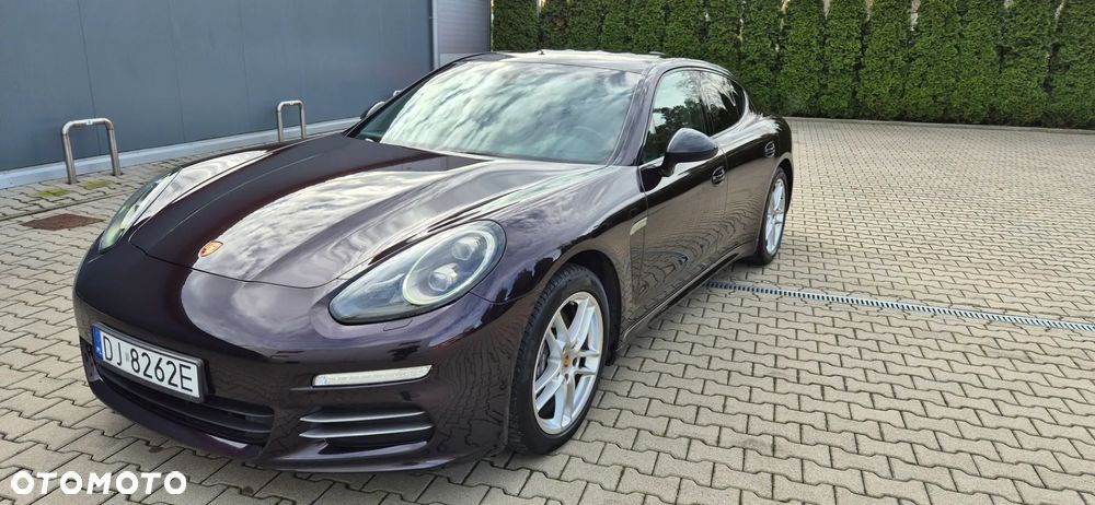 Porsche Panamera 4 - 8