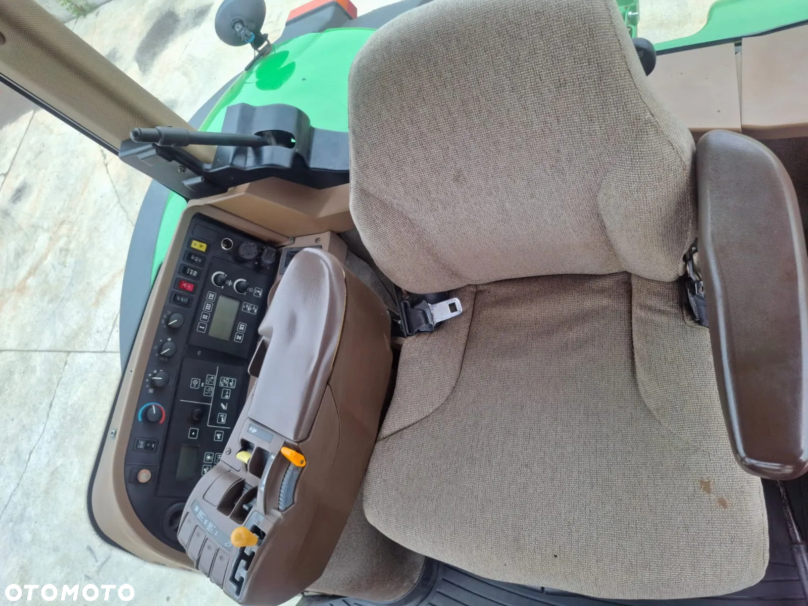 John Deere 8430 - 13