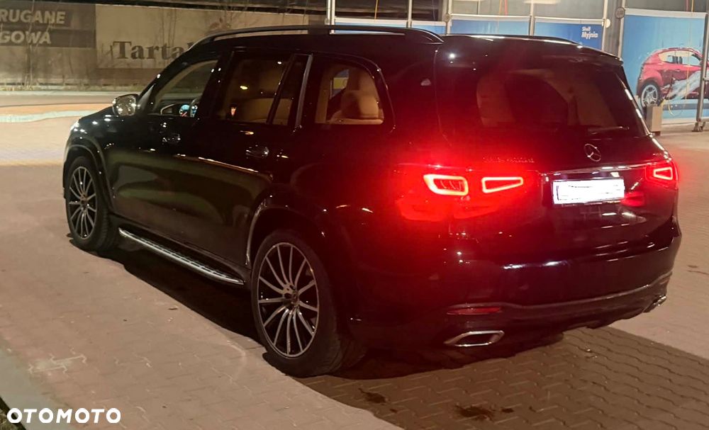 Mercedes-Benz GLS - 12