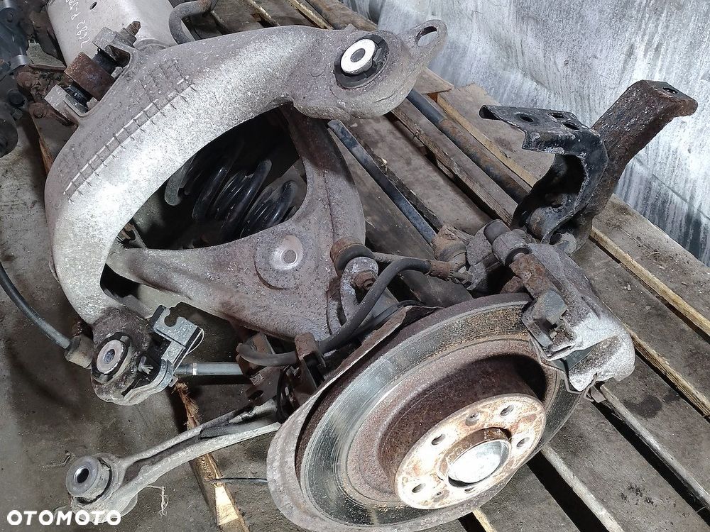 BELKA ZAWIESZENIA, OŚ TYŁ  PEUGEOT 508 9640718610  9640718710 2.0 HDI KOMBI - 8