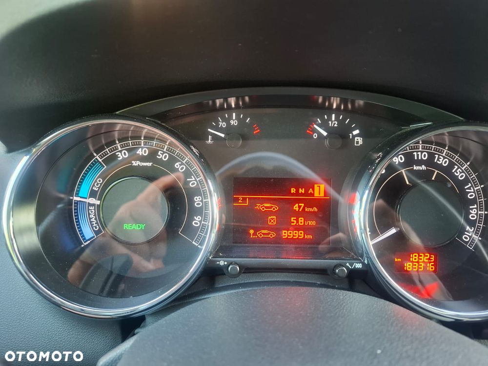 Peugeot 3008 2.0 HDi HYbrid4 - 24