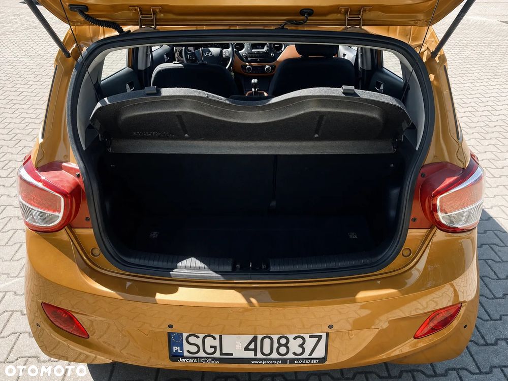 Hyundai i10 - 12