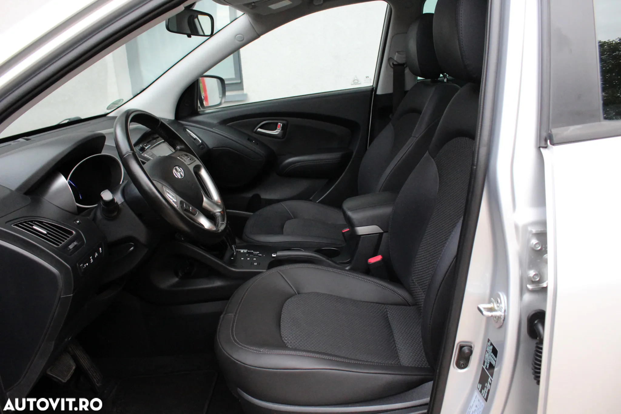 Hyundai ix35 2.0 CRDI 4WD Automatik Premium - 9