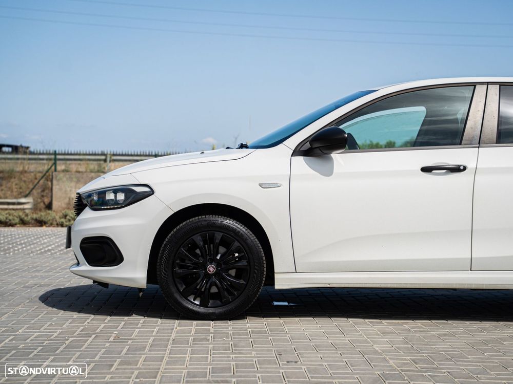 Fiat Tipo 1.3 MultiJet Life - 24