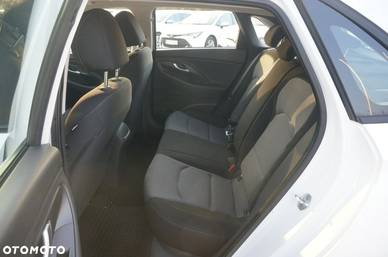 Hyundai i30 - 25