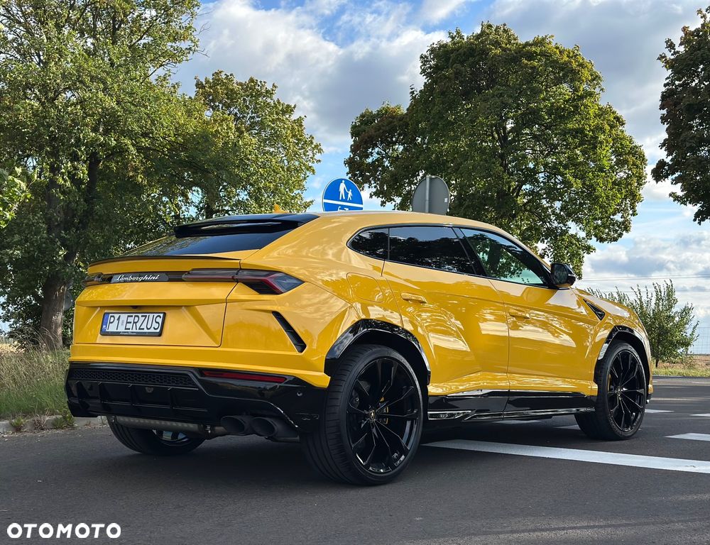 Lamborghini Urus - 8