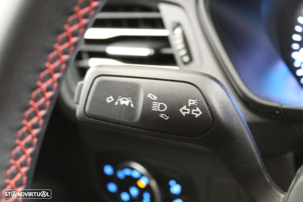 Ford Focus SW 1.0 EcoBoost MHEV ST-Line X Aut. - 11
