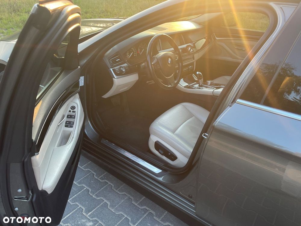 BMW Seria 5 520d Luxury Line - 15