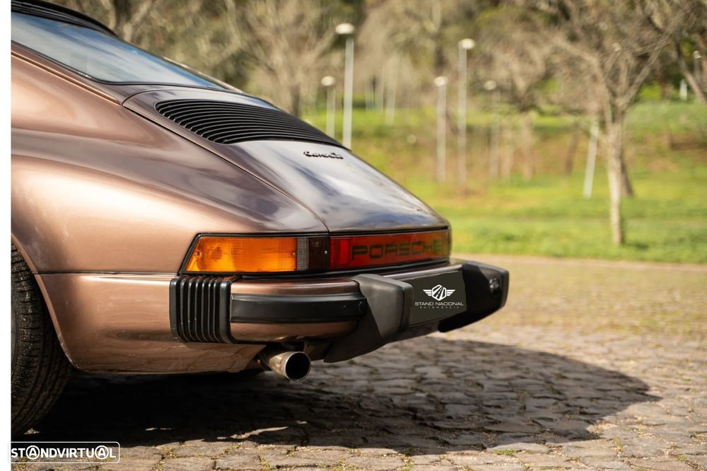 Porsche 911 Série G - 6