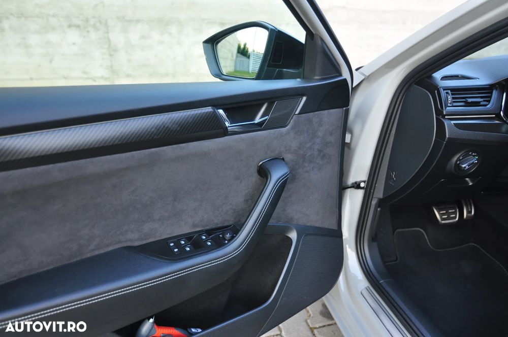 Skoda Superb 1.5 TSI ACT DSG Sportline - 31