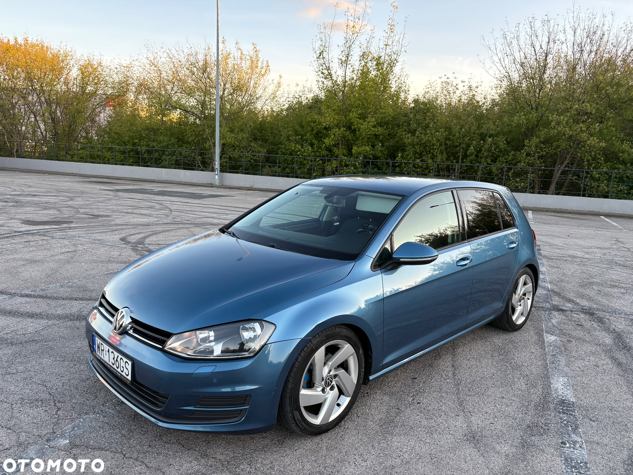Volkswagen Golf 2.0 BlueTDI 4Motion Comfortline - 9