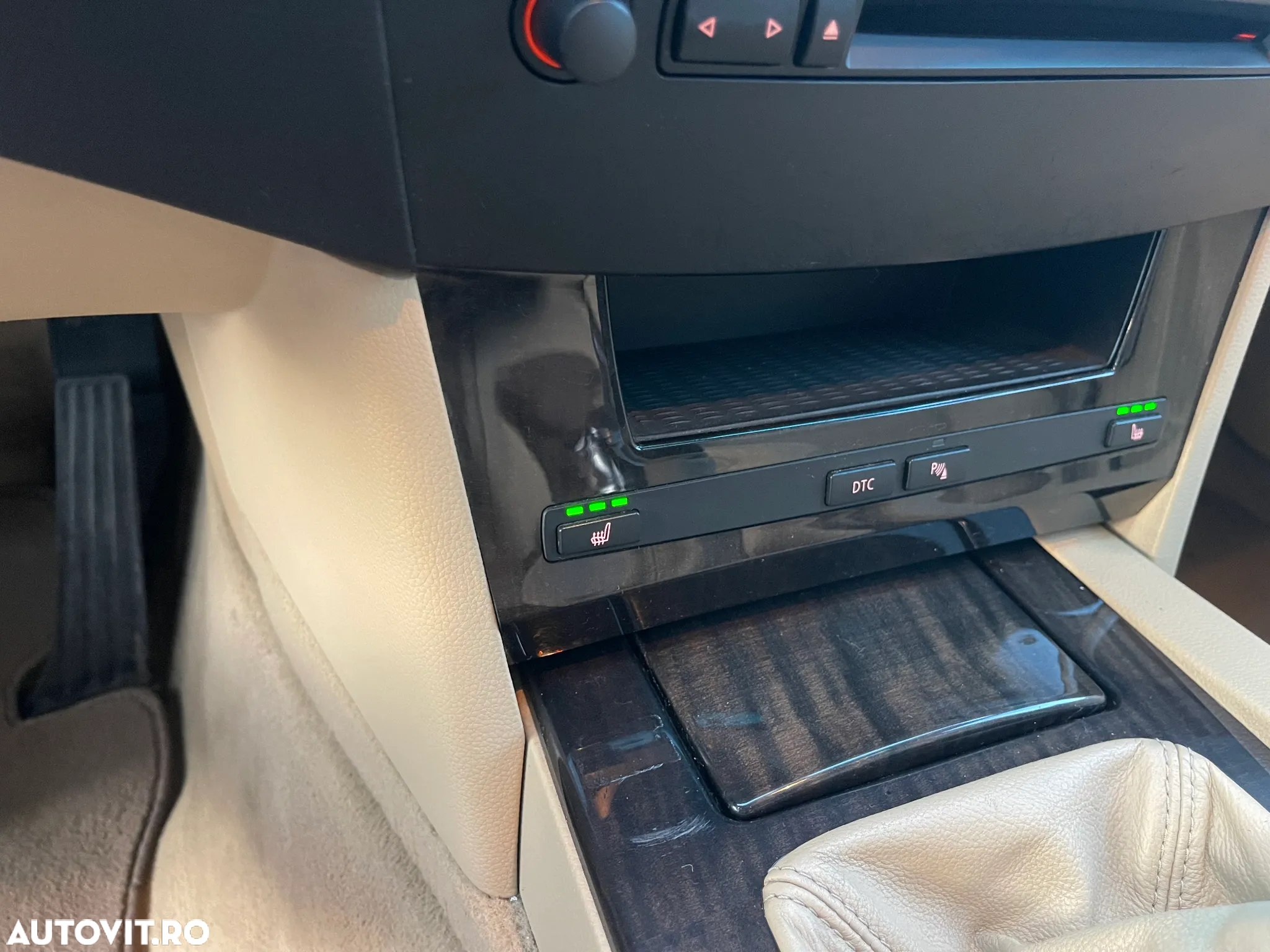 BMW Seria 5 520i - 11