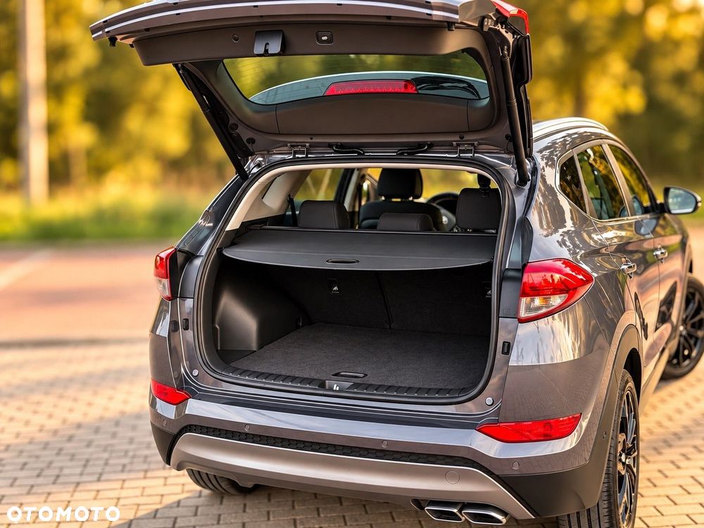Hyundai Tucson 2.0 CRDI 4WD Automatik Style - 15