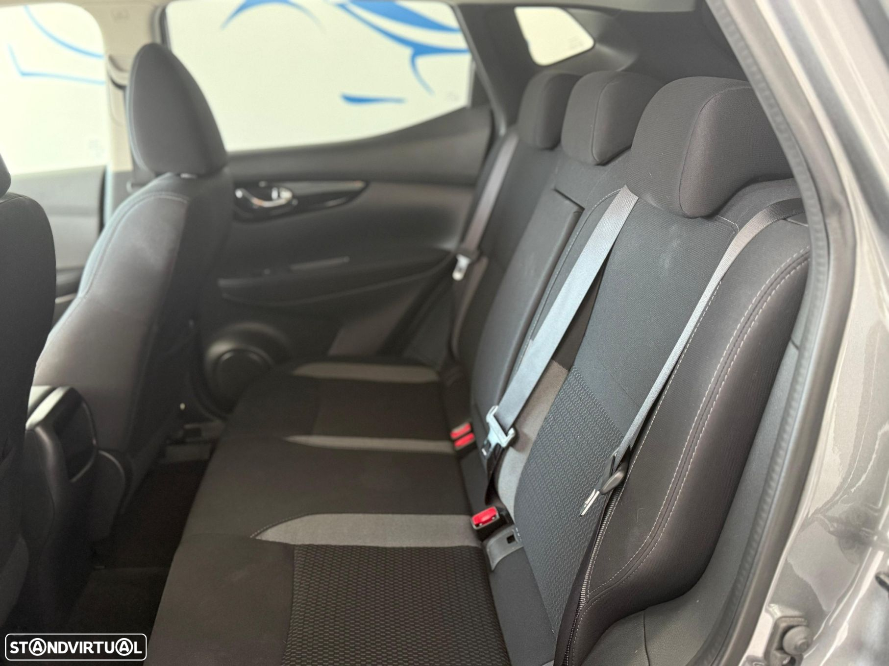 Nissan Qashqai 1.5 dCi N-Connecta DCT - 5