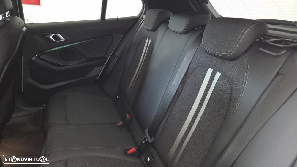 BMW 116 d Auto - 13