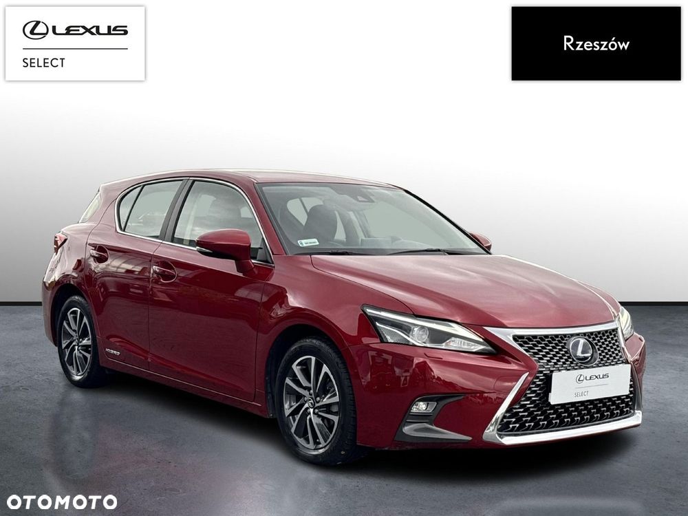 Lexus CT - 7