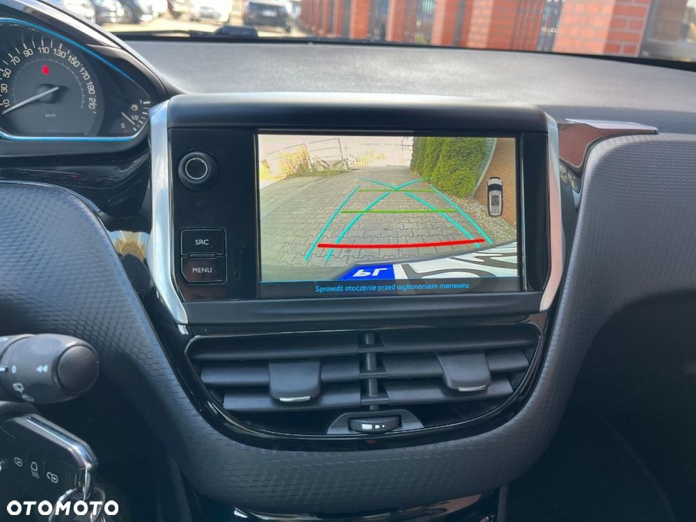 Peugeot 2008 1.2 Pure Tech GPF Allure S&S EAT6 - 10