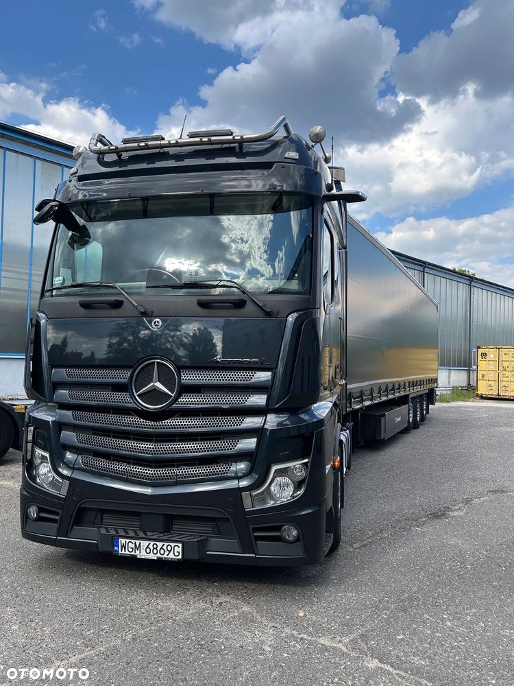 Mercedes-Benz Actros - 1