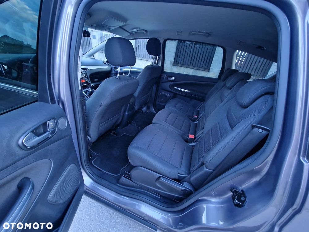 Ford S-Max 2.0 T Titanium - 17