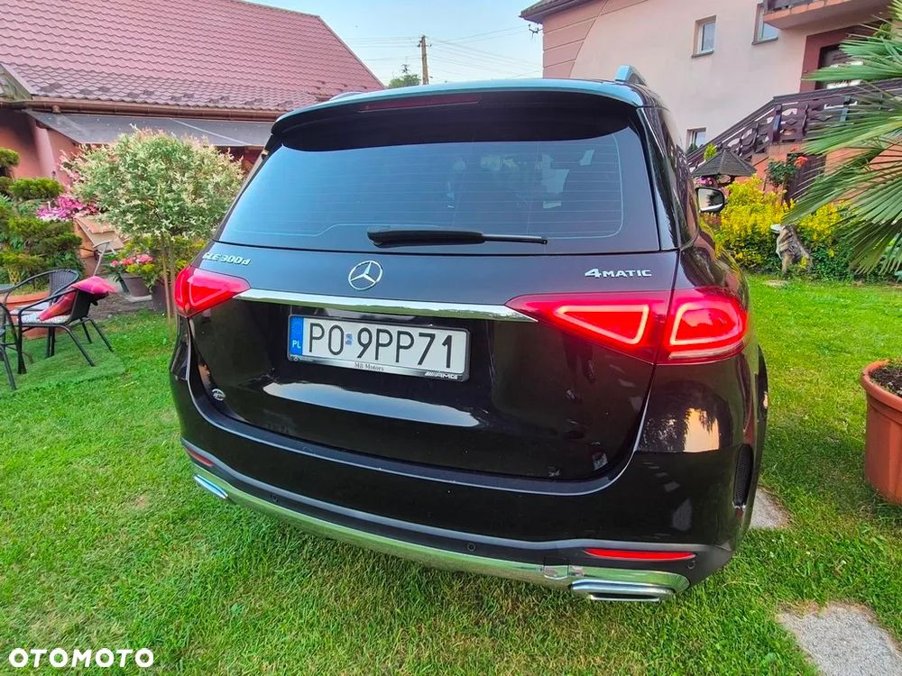 Mercedes-Benz GLE 300 d 4Matic 9G-TRONIC AMG Line - 21