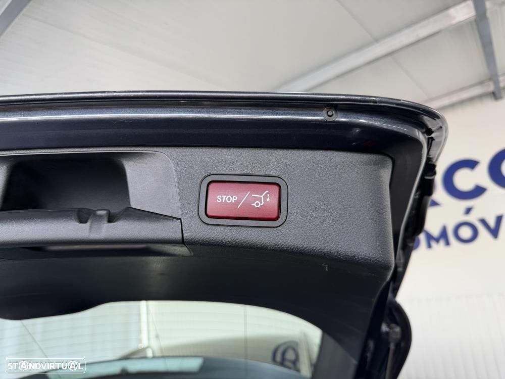 Mercedes-Benz C 350 e T 7G-TRONIC AMG Line - 31