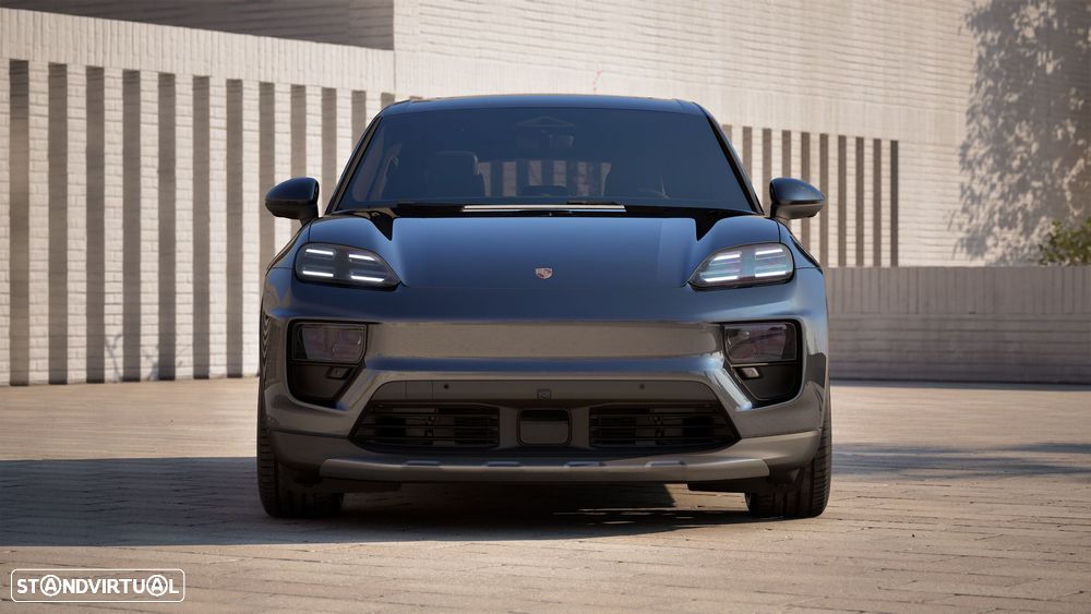 Porsche Macan Electric 4 - 5