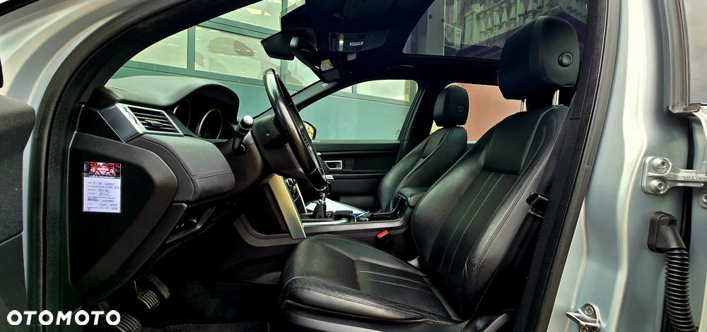 Land Rover Discovery Sport - 25