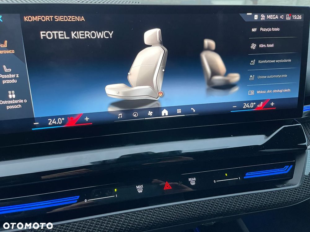 BMW Seria 5 540d xDrive mHEV - 36