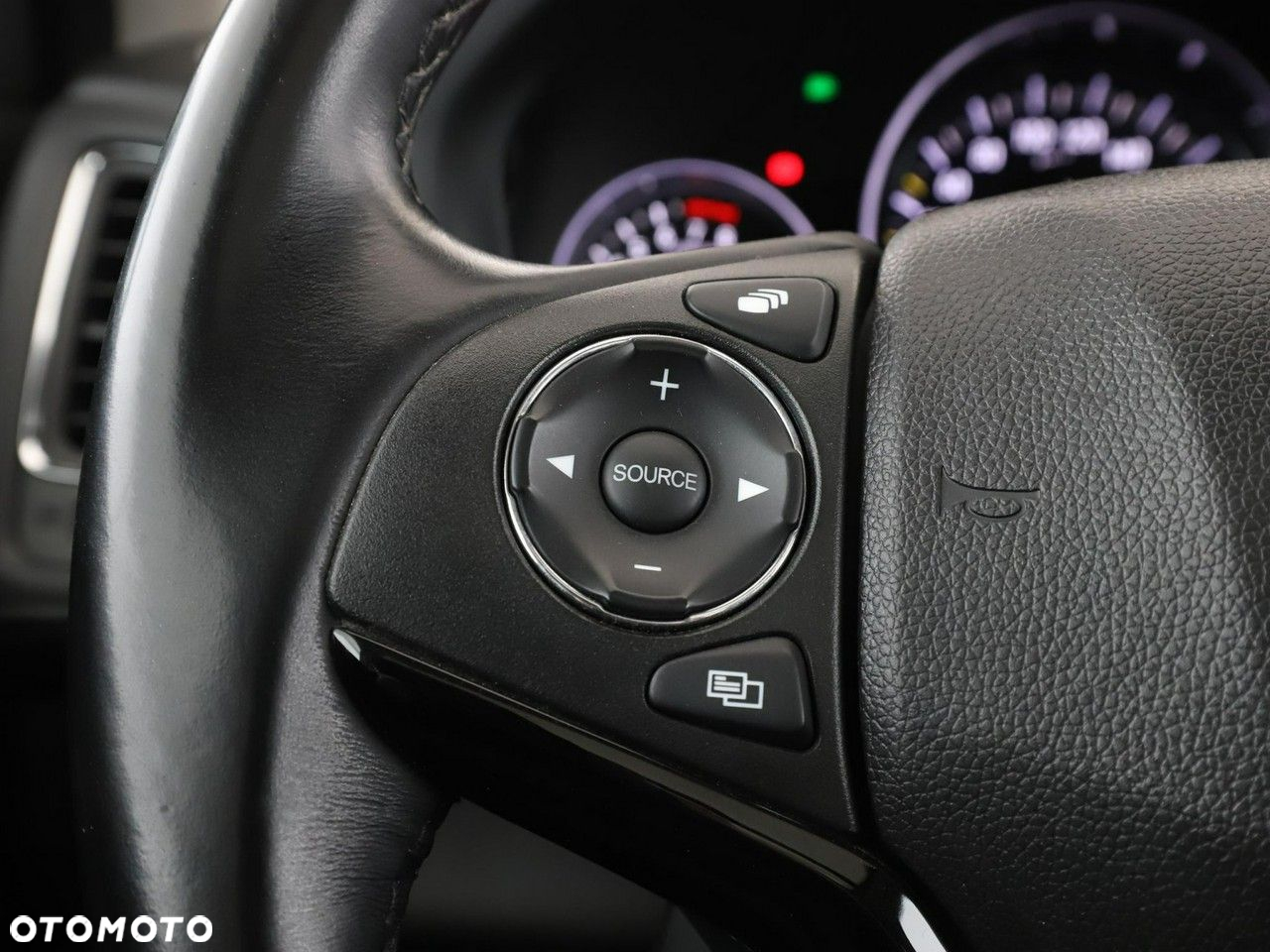 Honda HR-V 1.5 i-VTEC CVT Executive - 31